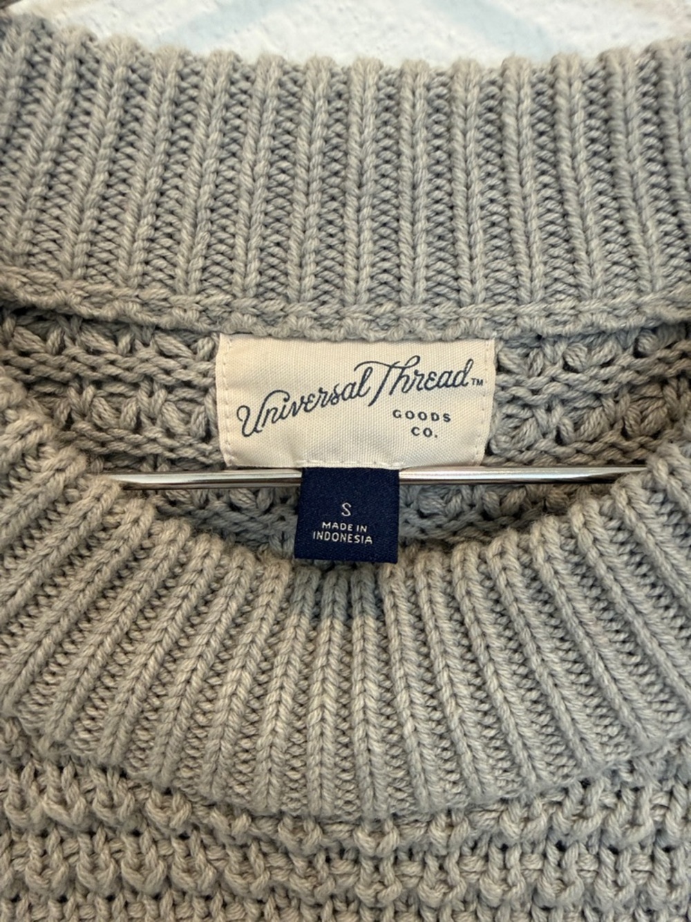 Universal Thread Textured Crewneck Sweater in Gray - Picture 2 of 3